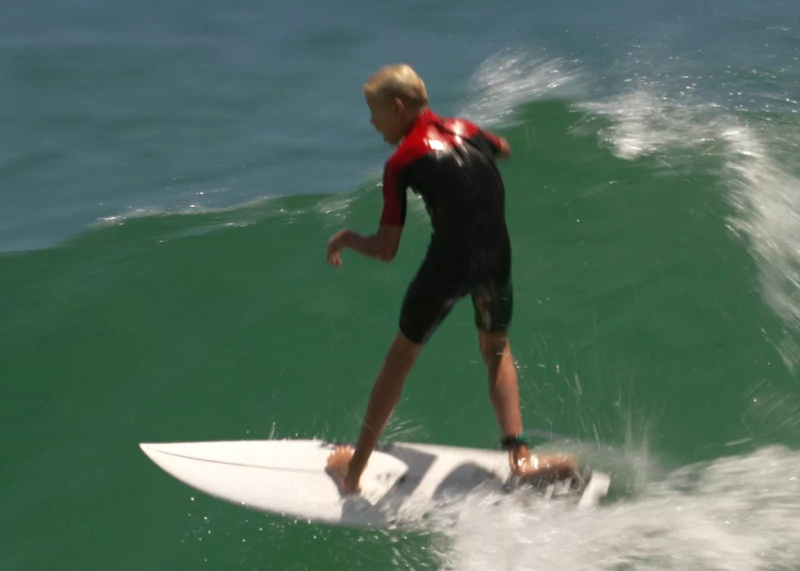 Snapper Rocks 01-01-26 (9)